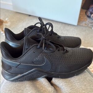 Nike Legend Essential 2 black size 11.5